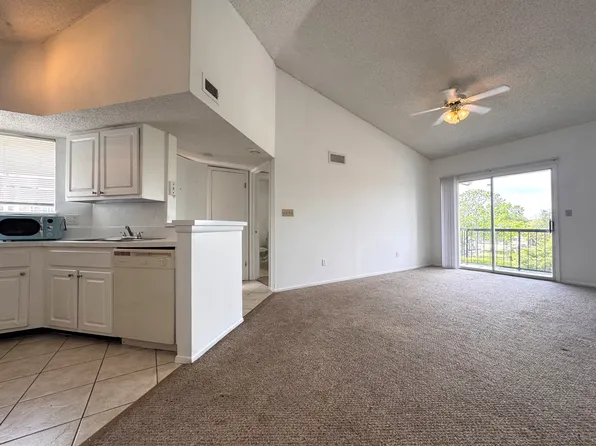 1932 Lake Atriums Cir APT 73, Orlando, FL 32839