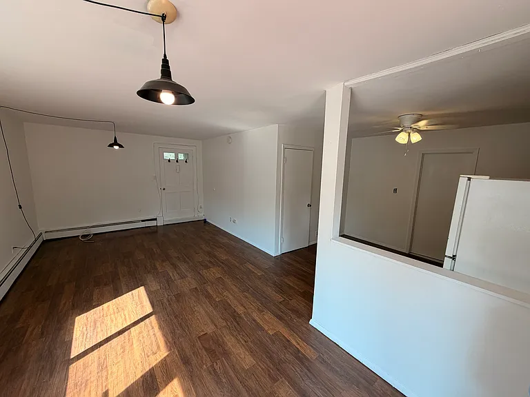 994 Old Medford Ave — Photo 3