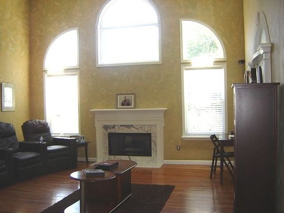 Family room wall of windows