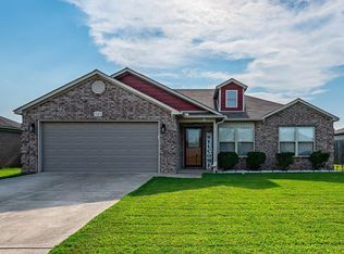 525 Pea Ridge St, Conway, AR 72032