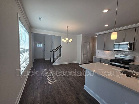 2nd image of 209 Ranger Rd