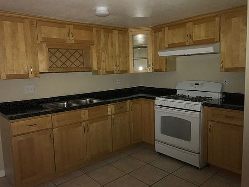 3rd image of 7280 Park St