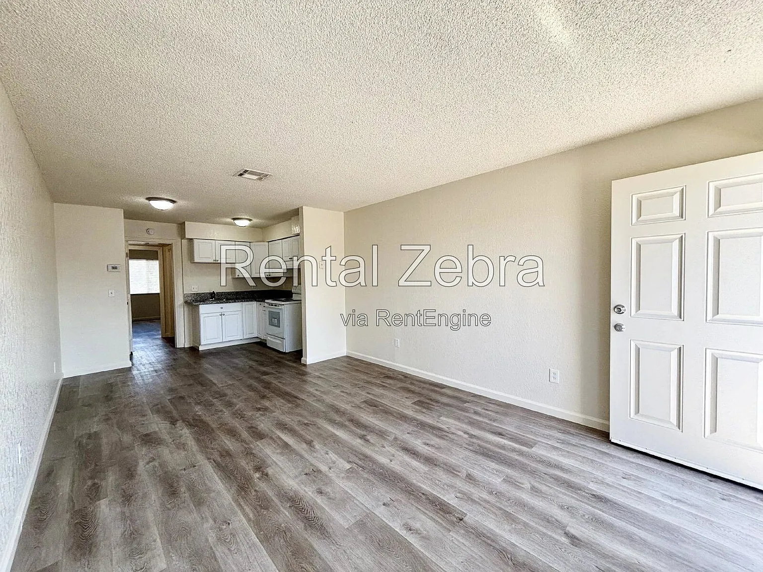 1 bed, 1.0 bath, $900 — Photo 3