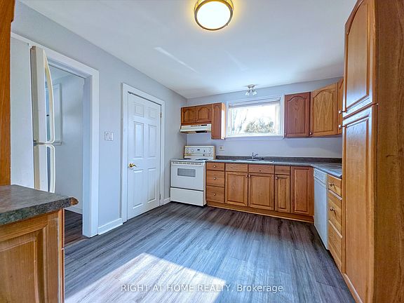 3rd image of 9 Rogers Rd