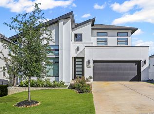 330 Navarro, Boerne, TX 78006