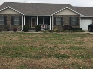8028 Marshall Dr, Maysville, KY 41056