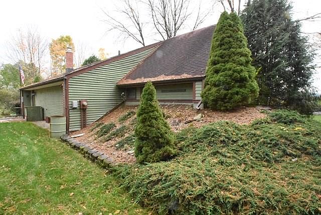 1st image of 610 Hillingdon Way