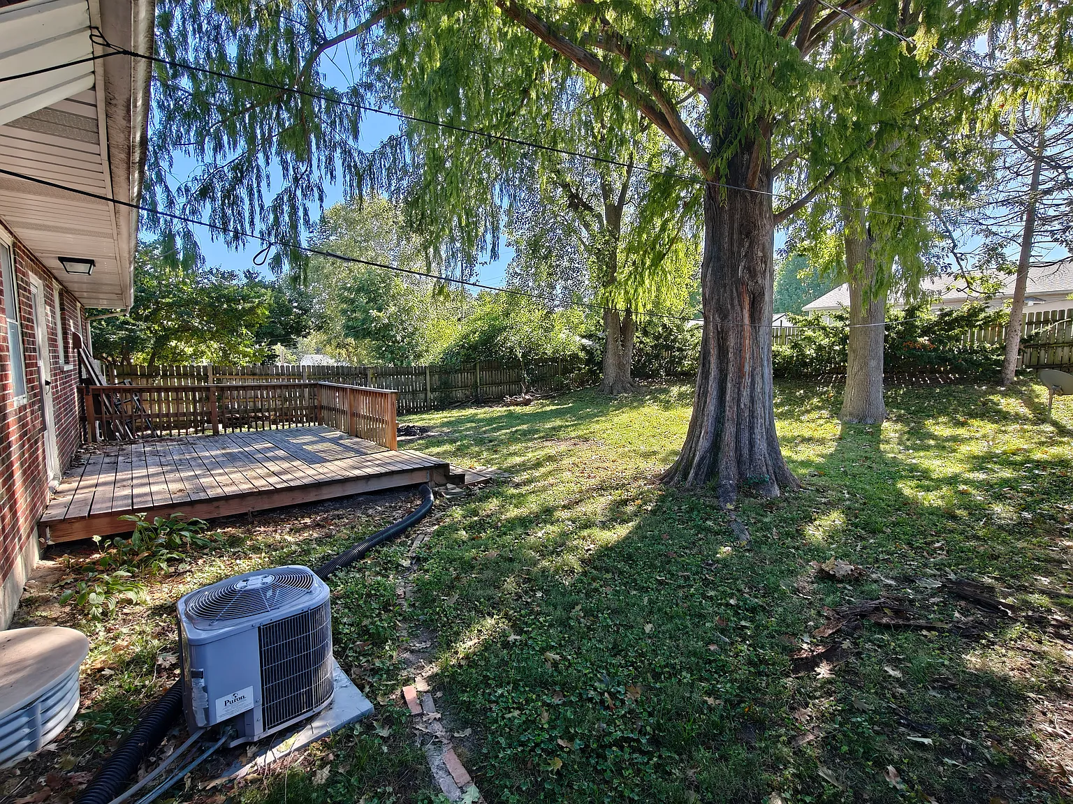 3 bed, 1.5 bath, 1100 sqft, $1,700 — Photo 3