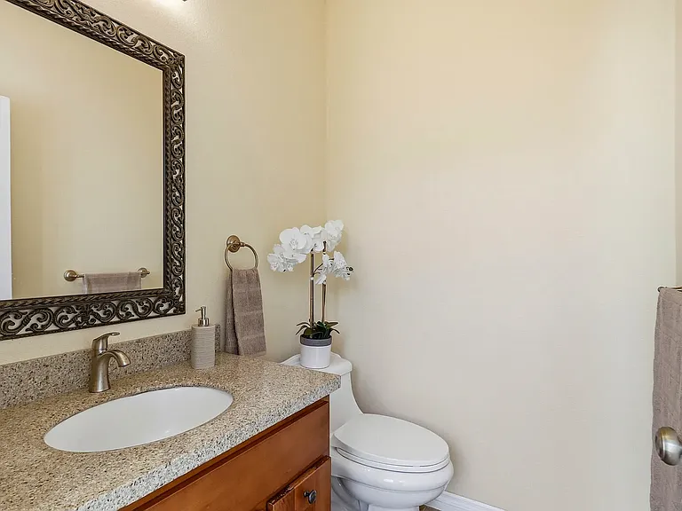 1352 S Stelling Rd — Photo 7