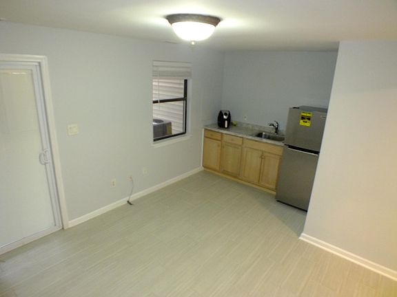 2nd image of 950 Barton Oaks Pl #Basement