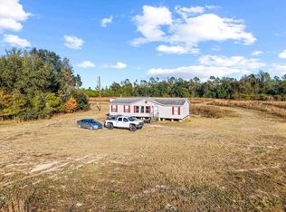 644 Treeline Rd, Grand Ridge, FL 32442