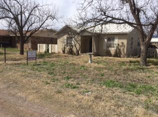 107 E Uvalde St, Alpine, TX 79830