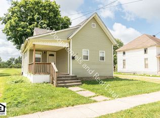 122 Walnut St, Butler, IN 46721