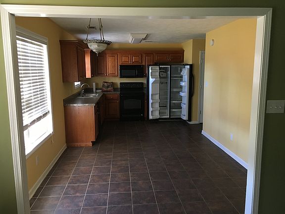 3rd image of 301 Road 1400