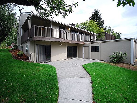 3rd image of 3413 NE 59th St