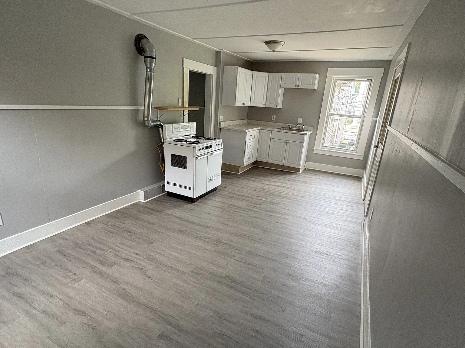 1 bed, $1,350 — Photo 4