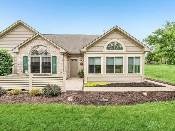 2014 Jamestown Ct, Valencia, PA 16059