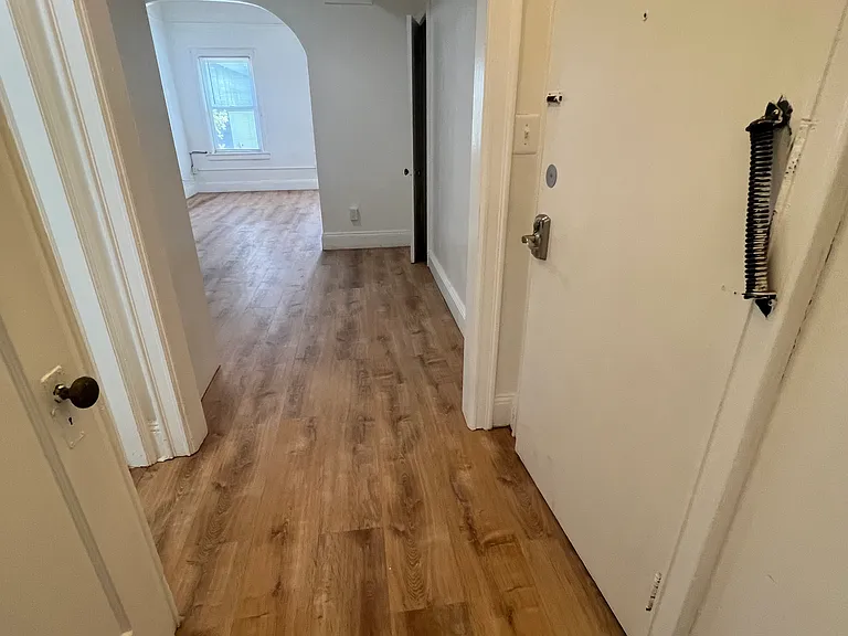 339 Grove St #4 — Photo 3