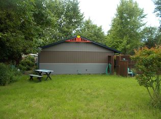 6383 F St, Springfield, OR 97478