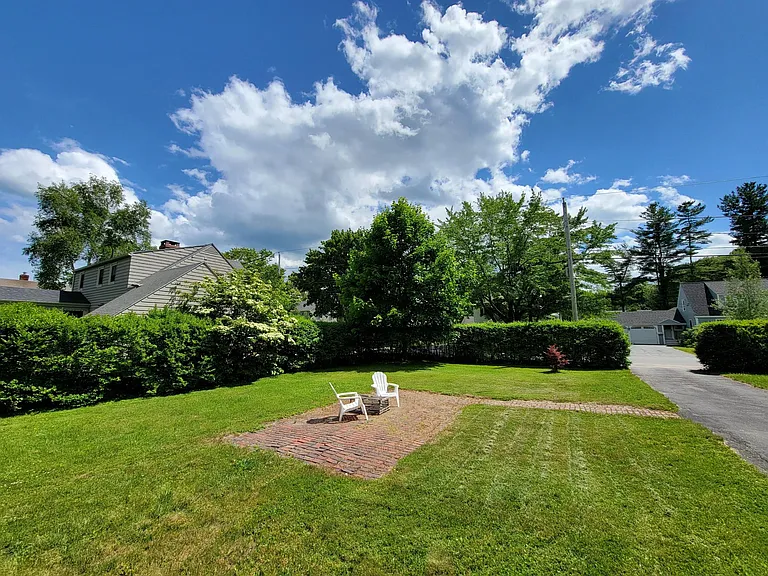 10 Phillips Rd — Photo 9