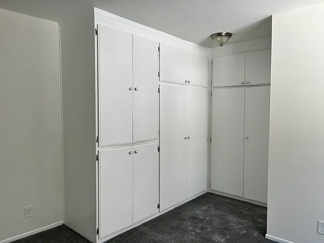 18555 Collins St #24 — Photo 4