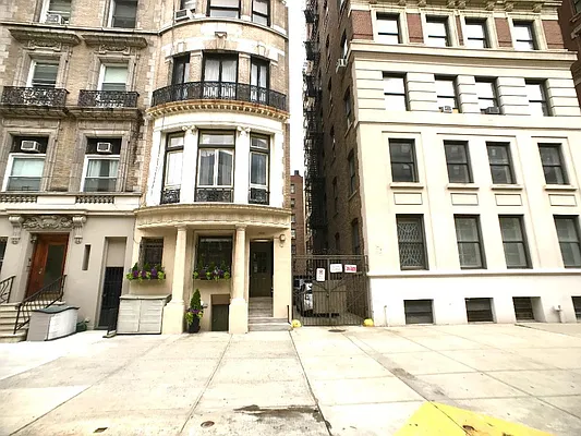 Rented by Sovereign Associates | media 37
