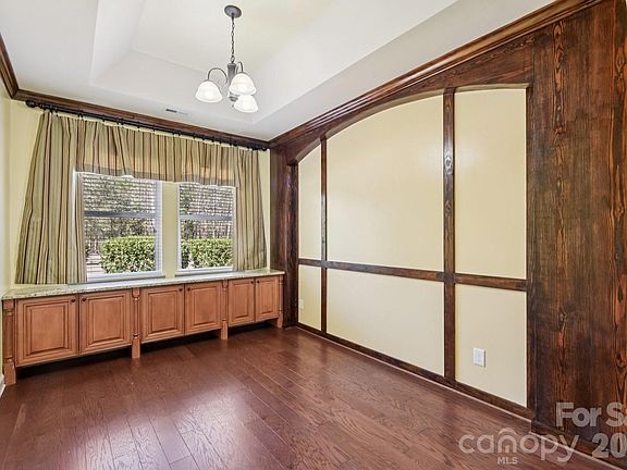 4th image of 6738 Eastfield Park Dr