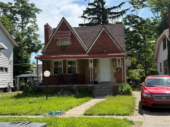 14574 Strathmoor St, Detroit, MI 48227
