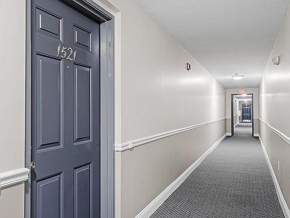 2nd image of 1521 Blackstone Drive