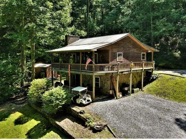 181 Whistler Point, Whittier, NC 28789