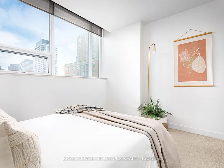 320 Richmond St E #603 — Photo 35