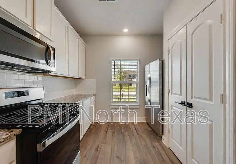 804 Calhoun Dr — Photo 7