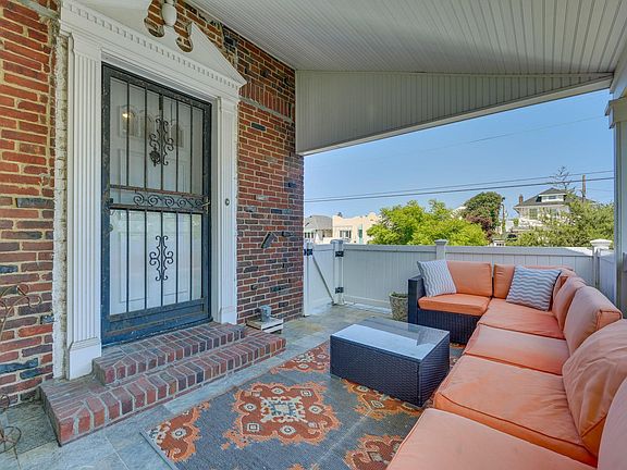 4th image of 215 Roosevelt Blvd #2-1