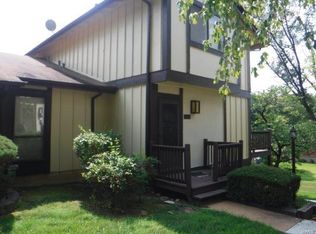 11147 Towering Pines Dr, Saint Louis, MO 63136