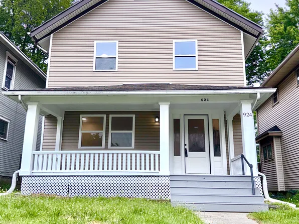 924 E Stewart St, Dayton, OH 45410
