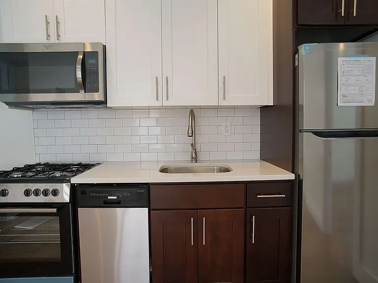 297 Schaefer St #1F — Photo 3