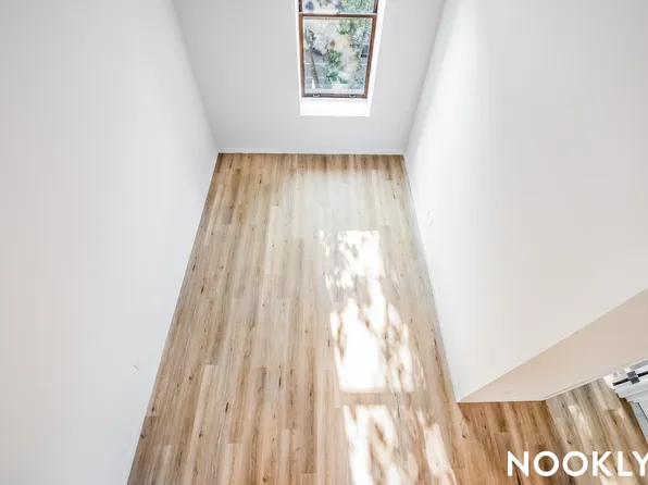 619 Throop Avenue image 12 of 40