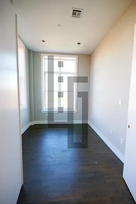 Rented by Loom Group | media 32