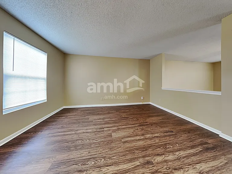 786 Hickory Pine Dr — Photo 8