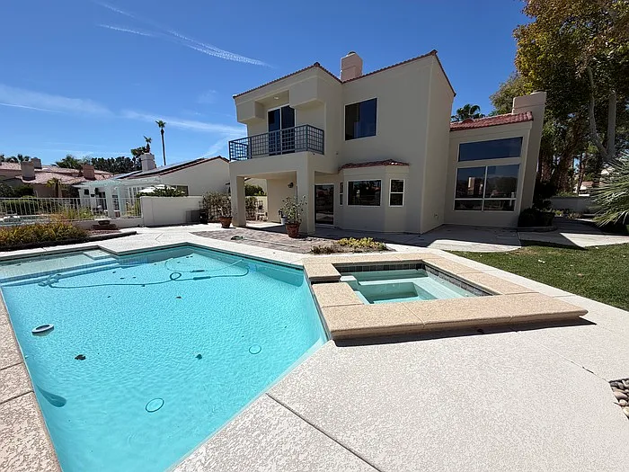 4 bed, 3.0 bath, 2728 sqft, $3,435 — Photo 1