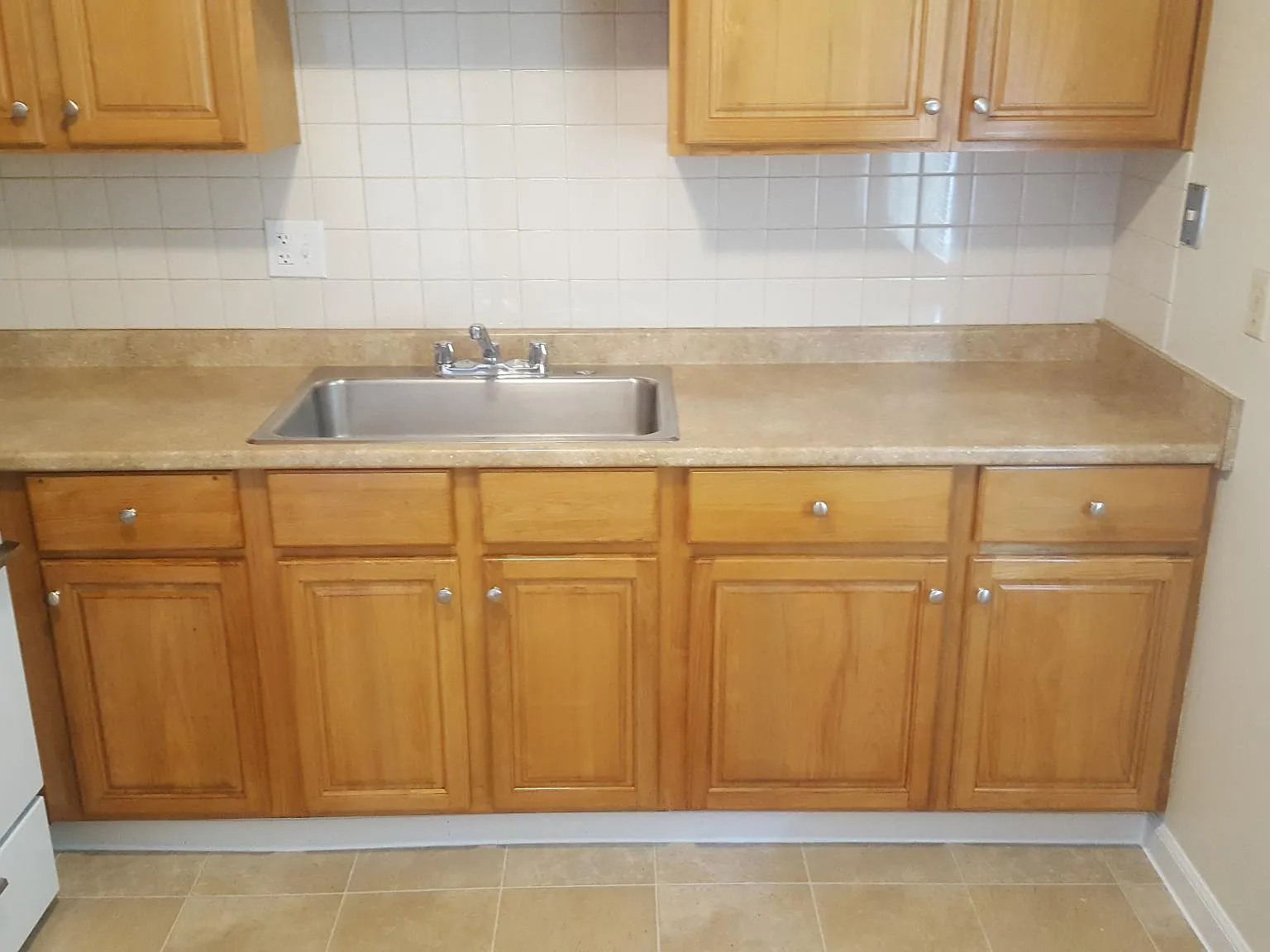2 bed, 1000 sqft, $2,295 — Photo 3