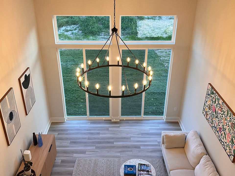 2nd image of 2136 Winterberry Ln