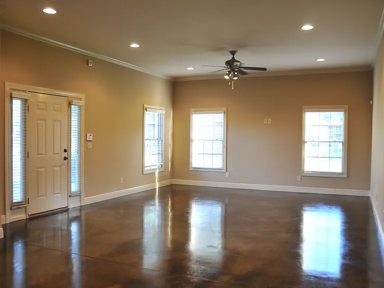 497 Wesley Pl #AB — Photo 1