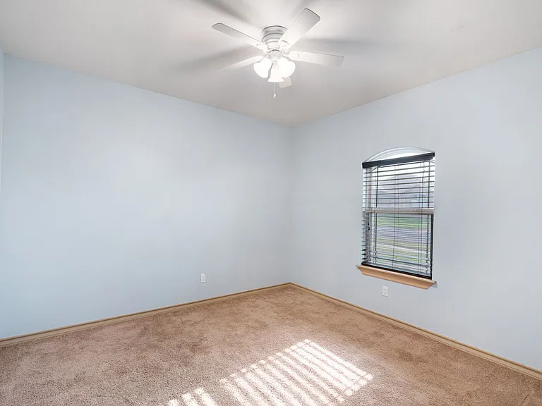 3910 Granite Peak Dr — Photo 14