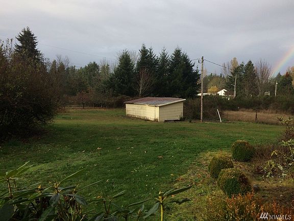 2nd image of 733 Tipsoo Loop S