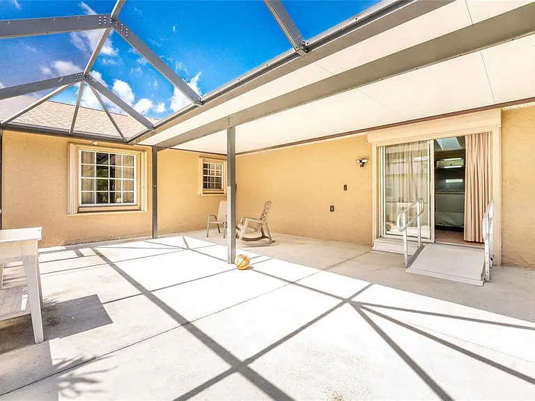 18407 Avon Ave — Photo 34