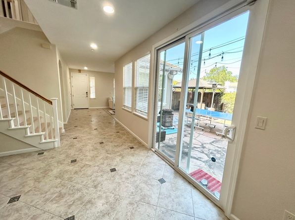 40 Portsmouth Dr