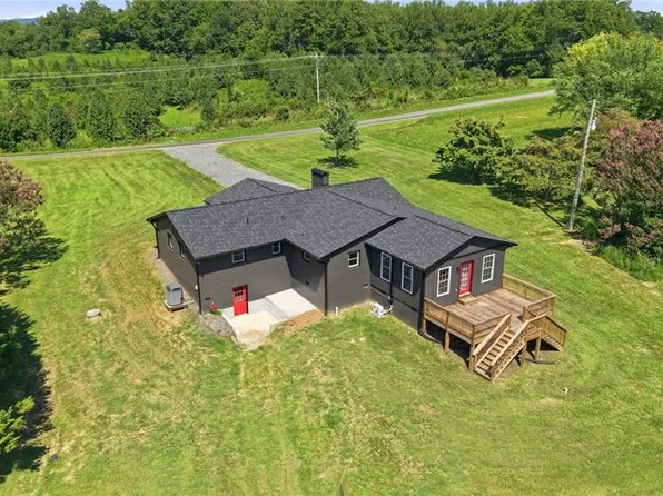 1195 Rogers Rd, Mount Airy, NC 27030
