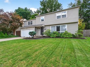 4866 Fairlawn Rd, Lyndhurst, OH 44124