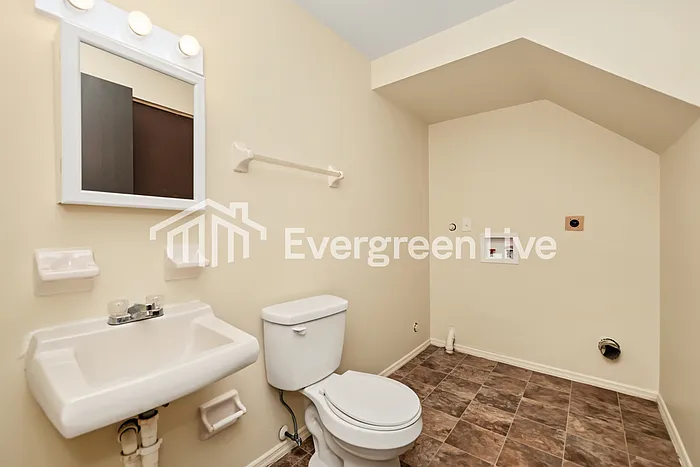 8346 Eagle Pass Dr — Photo 13
